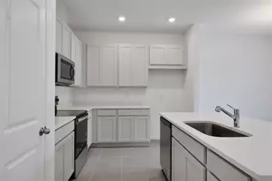 2920 Supermarine Rd, Tavares, FL 32778 - Photo 11