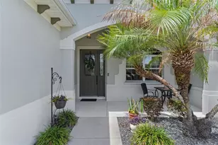 2254 Isleworth Cir, The Villages, FL 32163 - Photo 3