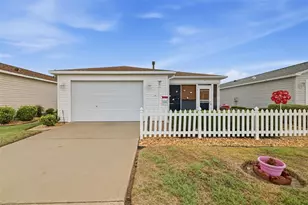 1639 SE Allendale Pl SE, The Villages, FL 32162 - Photo 1