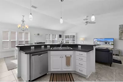 9232 SE 168th Cook Place, The Villages, FL 32162 - Photo 11