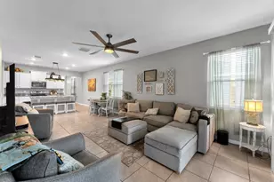 8045 Penrose Pl, Wildwood, FL 34785 - Photo 13