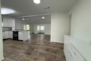 8 Robin Rd, Wildwood, FL 34785 - Photo 3