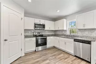 1463 Swan Ct, Poinciana, FL 34759 - Photo 5