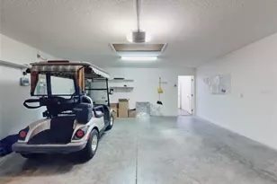 1521 Hollyberry Pl, The Villages, FL 32162 - Photo 27