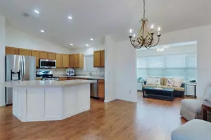 1521 Hollyberry Pl, The Villages, FL 32162 - Photo 11