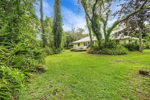 335 River Glass Ct, Leesburg, FL 34788 - Photo 5
