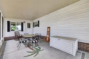 705 Devon Dr, Lady Lake, FL 32159 - Photo 23