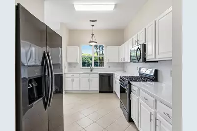 1256 Avenida De Las Casas, Lady Lake, FL 32159 - Photo 5