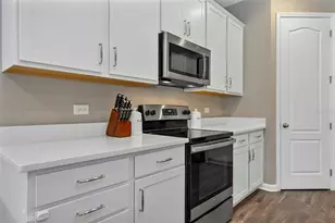 2012 Sloans Outlook Dr, Groveland, FL 34736 - Photo 7