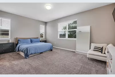 2012 Sloans Outlook Drive, Groveland, FL 34736 - Photo 17