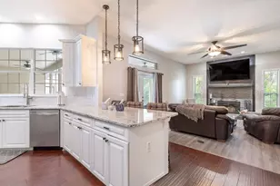 34041 Valencia Dr, Leesburg, FL 34788 - Photo 21