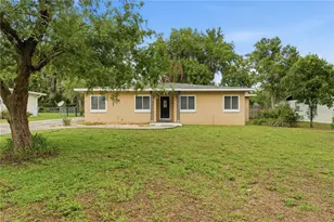 126 E Magnolia Ave, Howey in the Hills, FL 34737 - Photo 5