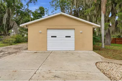 126 E Magnolia Avenue, Howey in the Hills, FL 34737 - Photo 37