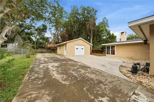 126 E Magnolia Ave, Howey in the Hills, FL 34737 - Photo 35