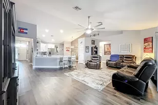 135 Blackstone Creek Rd, Groveland, FL 34736 - Photo 17