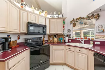 16730 Beauclaire Court, Tavares, FL 32778 - Photo 11