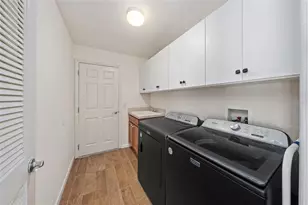 2409 Morven Park Way, The Villages, FL 32162 - Photo 39