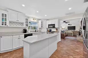 1735 Lakeshore Dr, Mount Dora, FL 32757 - Photo 23