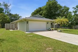 923 Park Dr, Tavares, FL 32778 - Photo 3