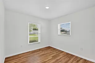 36315 Stratford Ct, Grand Island, FL 32735 - Photo 11