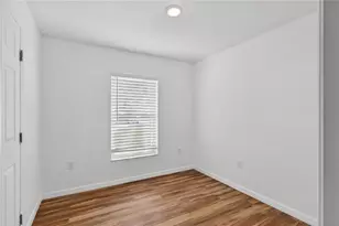 36315 Stratford Ct, Grand Island, FL 32735 - Photo 9