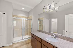 291 Blue Cypress Dr, Groveland, FL 34736 - Photo 25