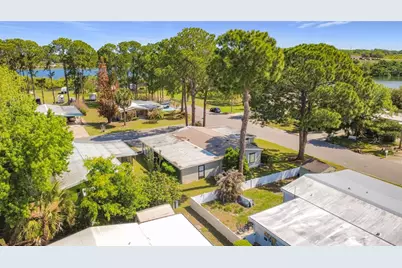 1690 Elkhart Circle, Tavares, FL 32778 - Photo 59