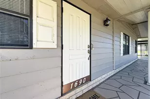 1690 Elkhart Cir, Tavares, FL 32778 - Photo 11