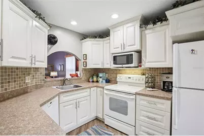 11622 Cocowood Drive, New Port Richey, FL 34654 - Photo 9