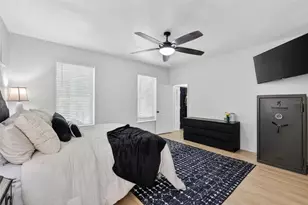250 N Walker St, Oakland, FL 34760 - Photo 27