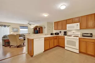 1460 Crestwood Ln, The Villages, FL 32162 - Photo 11