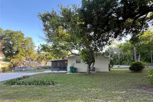 407 Poinsettia Ave, Fruitland Park, FL 34731 - Photo 7