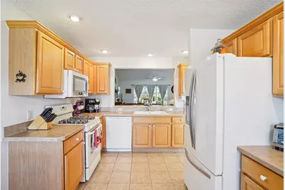 16596 SE 77th Northridge Court, The Villages, FL 32162 - Photo 17