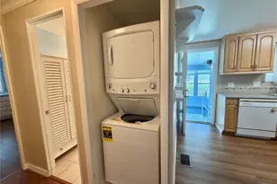 145 Royal Palm Dr, Leesburg, FL 34748 - Photo 7