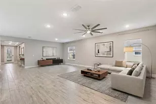 714 Oaks Shores Rd, Leesburg, FL 34748 - Photo 5