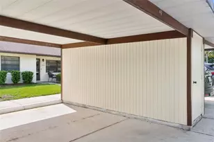 12418 Orangewood Cir, Tavares, FL 32778 - Photo 23