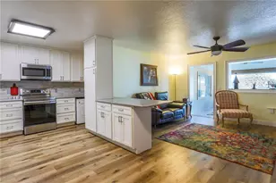260 S Central Ave, Umatilla, FL 32784 - Photo 9