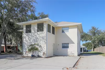 260 S Central Avenue, Umatilla, FL 32784 - Photo 1