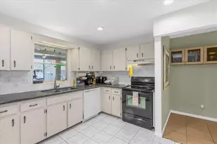 8660 SW 94th St, Ocala, FL 34481 - Photo 11