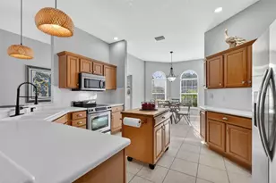 17325 SE 73rd Park Glen Ct, The Villages, FL 32162 - Photo 11
