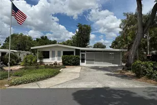 9 S Bobwhite Rd, Wildwood, FL 34785 - Photo 1
