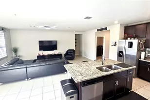 909 Cambridge Dr, Winter Haven, FL 33881 - Photo 9