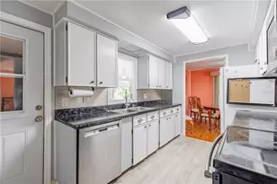 1026 Capella Dr, Tavares, FL 32778 - Photo 25