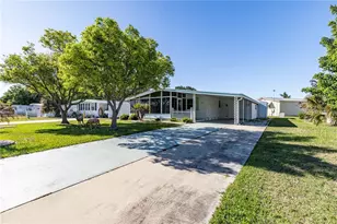 1026 Capella Dr, Tavares, FL 32778 - Photo 45