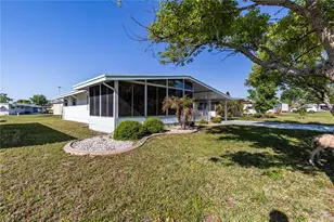 1026 Capella Dr, Tavares, FL 32778 - Photo 5