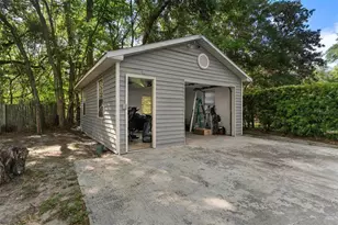 18770 SE 19th Pl, Silver Springs, FL 34488 - Photo 3