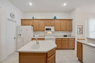 3719 Belle Rose Dr, Leesburg, FL 34748 - Photo 13