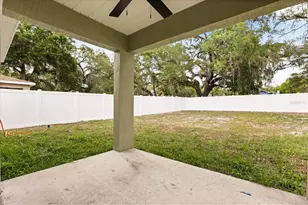 706 Beecher St, Leesburg, FL 34748 - Photo 17