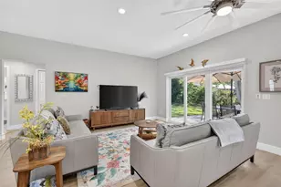 335 Vincent Dr, Mount Dora, FL 32757 - Photo 9