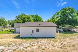 11426 Lakeview Dr, Leesburg, FL 34788 - Photo 37